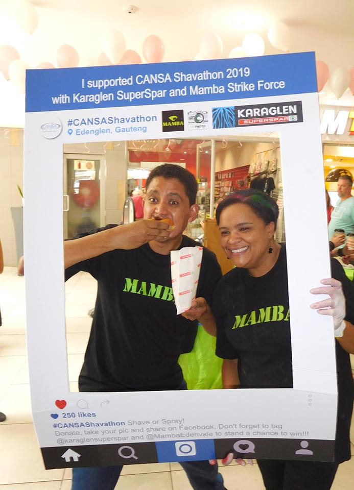 Colouring and Cutting for a cause – Our shoppers support Cansa Shavathon