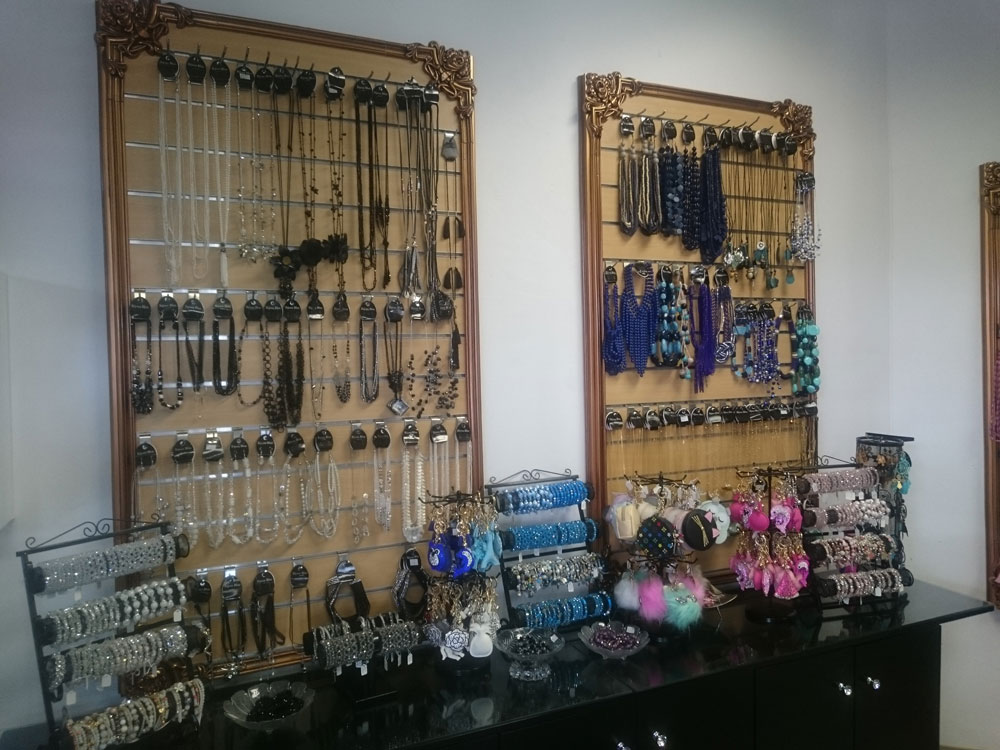 Bijoux Blue at Karaglen Mall